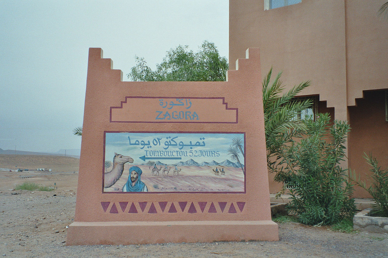 Hinweisschild nach Timbuktu - noch 52 Tage